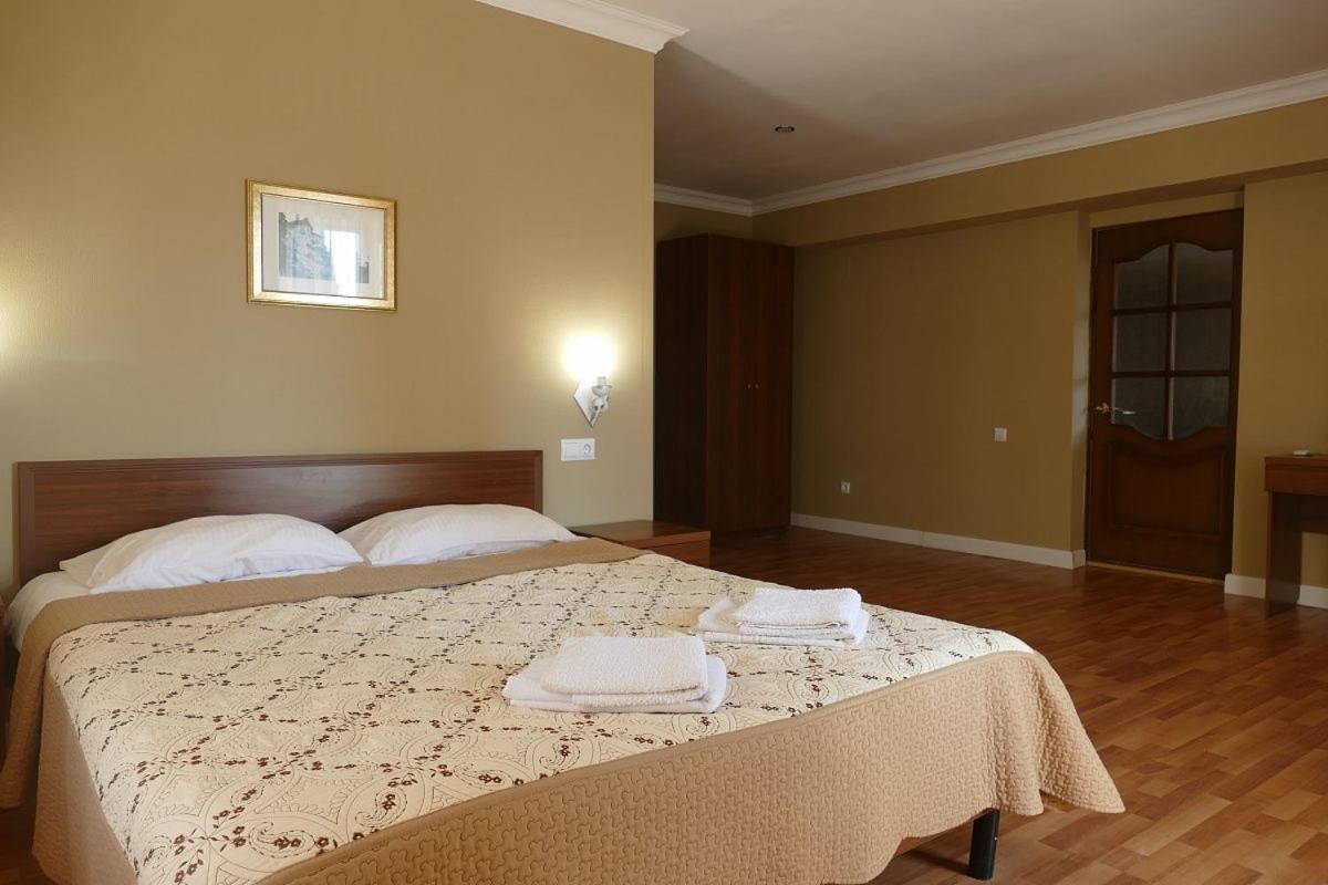 Hotel Abaata Gagra Exterior photo