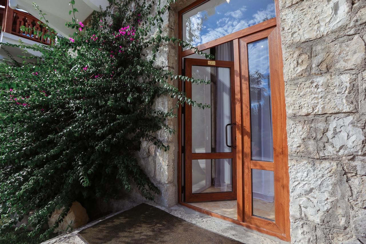 Hotel Abaata Gagra Exterior photo